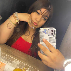 Meet your Posher, Raelee